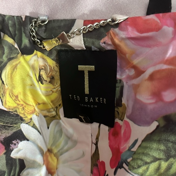 Chic Blush Peplum Jacket - Picture 9 of 12